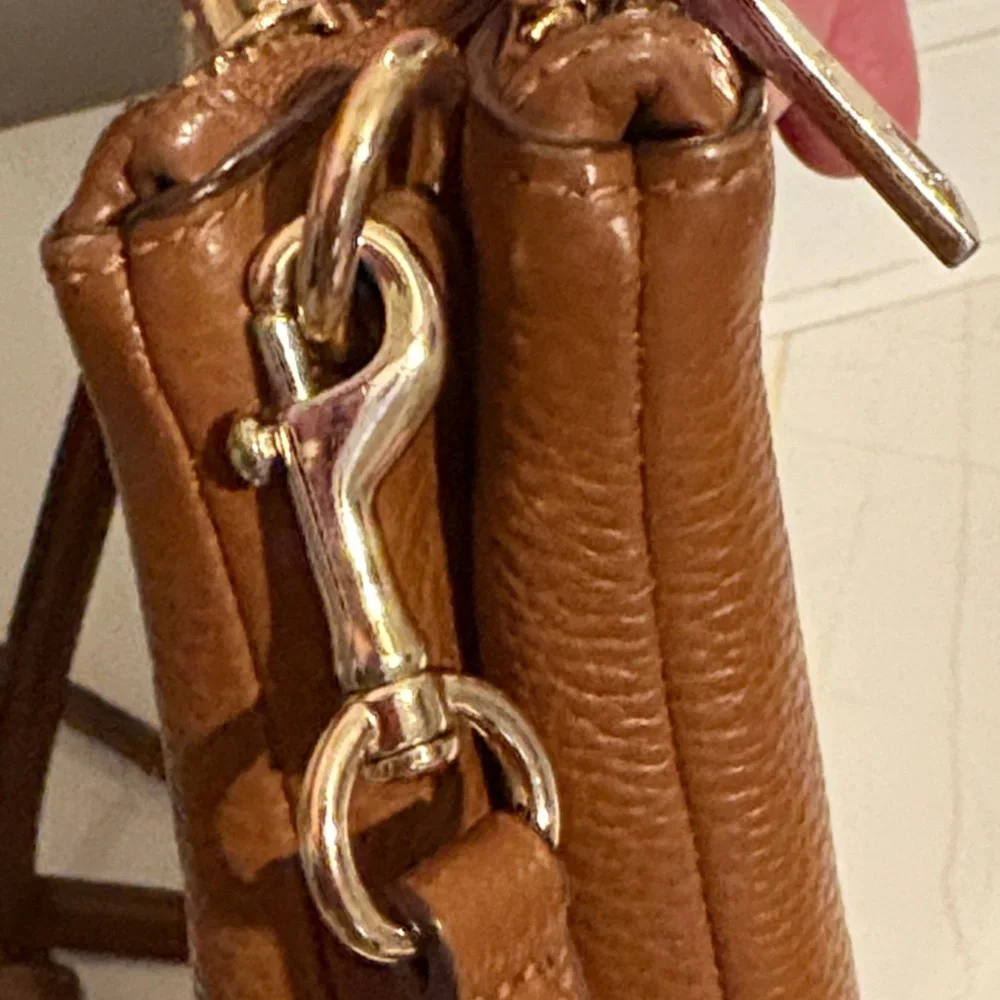 Coach Leather Crossbody in Warm Brown with Gold Hardware - Picture 12 of 17